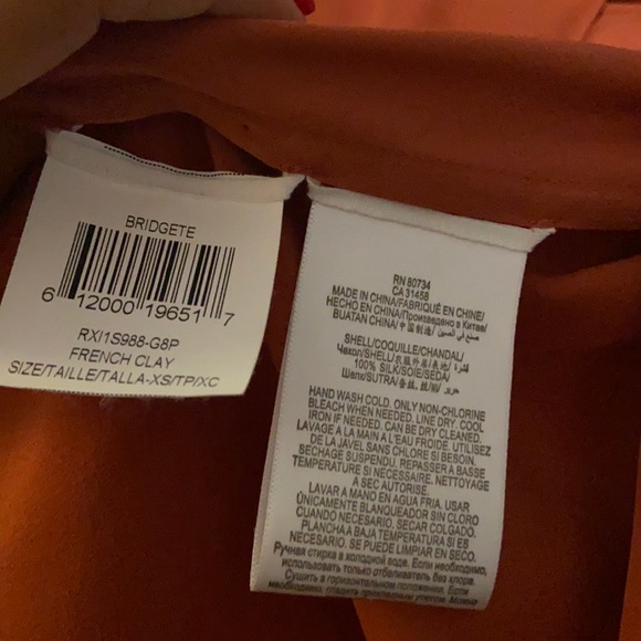 BCBG Bridgete Silk Blouse XS - Picture 8 of 8